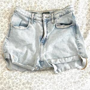 Wild Fable Light Wash High Rise Mom Shorts Size 2/26